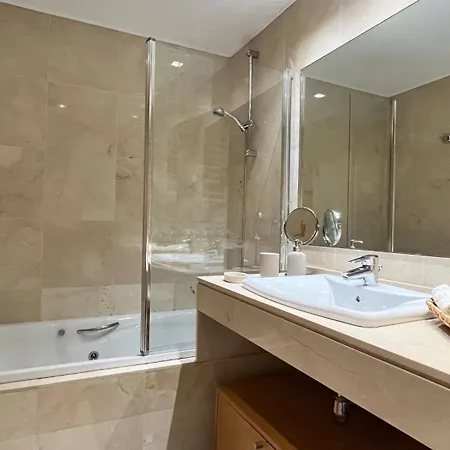 아파트 Parque Nacoes - Premium Location And River View *